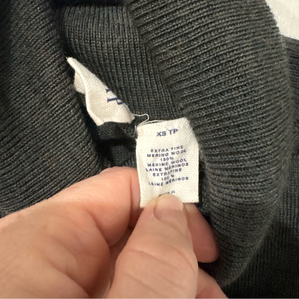 Gap Extra Fine Merino Wool‎ Turtleneck Sweater XS/ Capsule/ Chic/Timeless - Picture 3 of 4